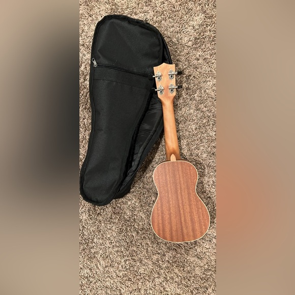 Koala Ukulele - Picture 5 of 5